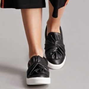 MIA Zoe Black Fashion Sneakers, sz 7